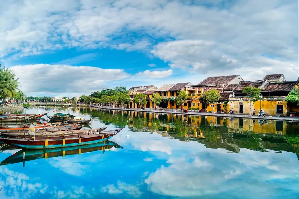 The riverfront of Hoi An